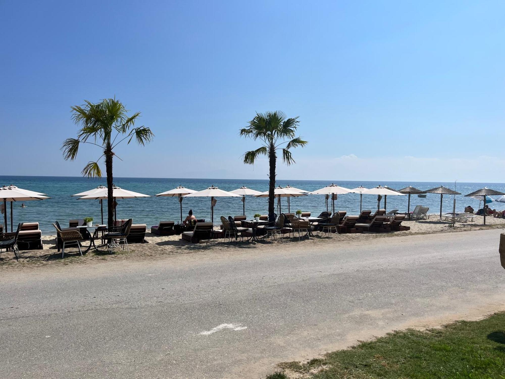 Okkio Sea View Apartment Vergia Ngoại thất bức ảnh
