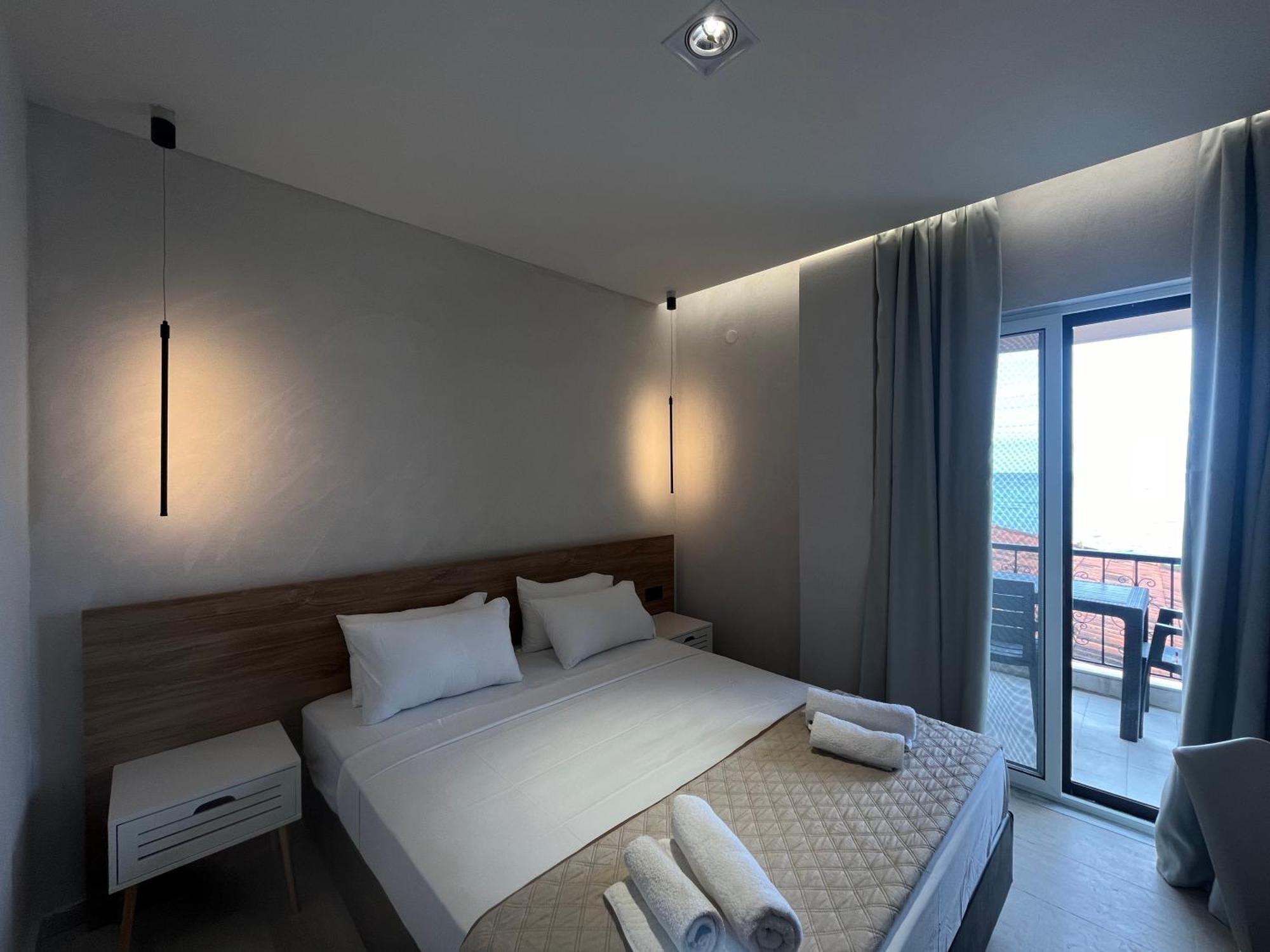Okkio Sea View Apartment Vergia Ngoại thất bức ảnh